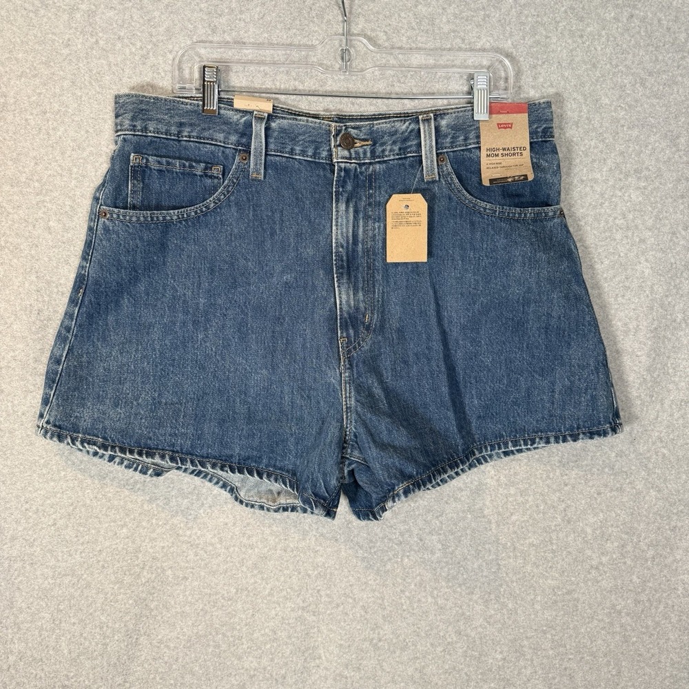 Levi's High Waisted Mom Shorts Womens 33 Denim 3"